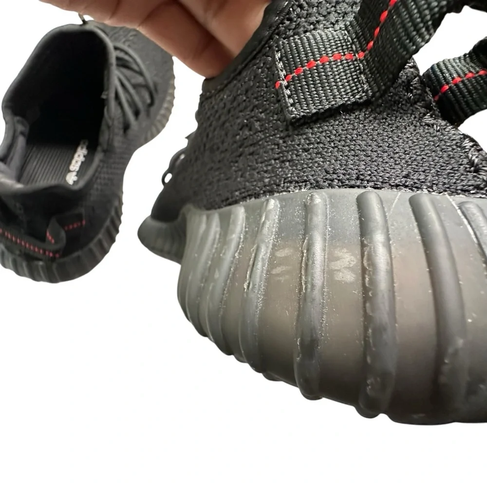 Yeezy Boost 350 V2 Black and Red Size 8 - Picture 7 of 13